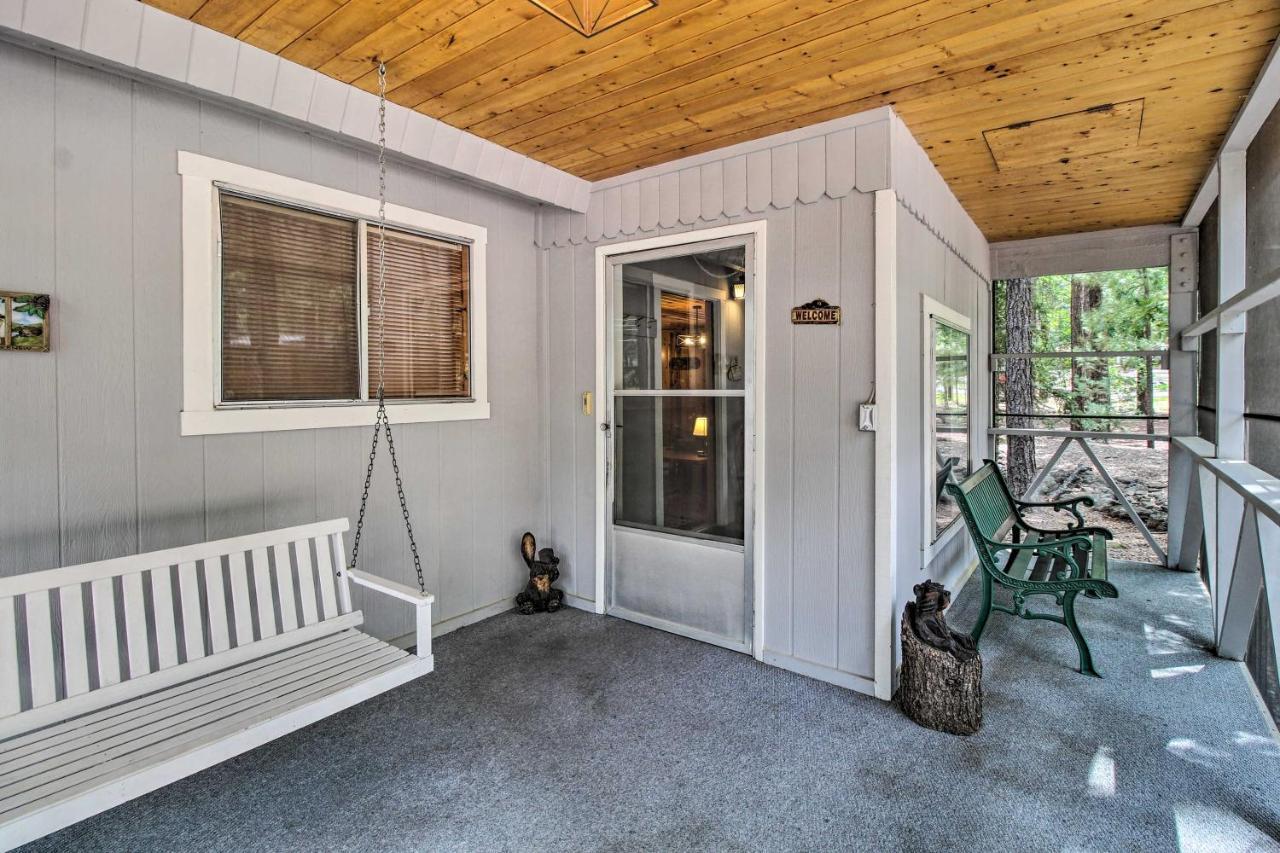 Pinetop Cabin Retreat With Fire Pit And Covered Deck Экстерьер фото