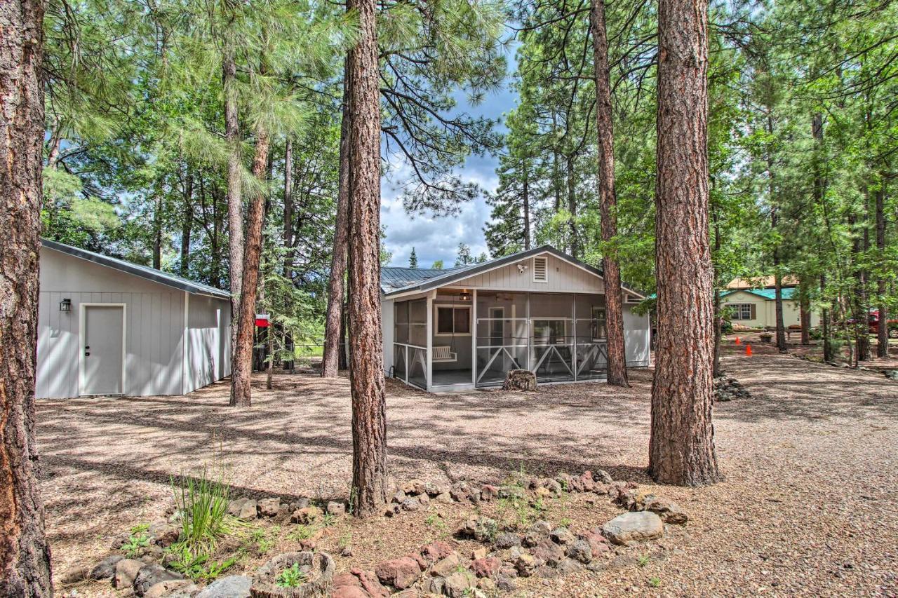 Pinetop Cabin Retreat With Fire Pit And Covered Deck Экстерьер фото